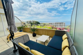 Magnificent 40m with TERRACE and SEA VIEW
